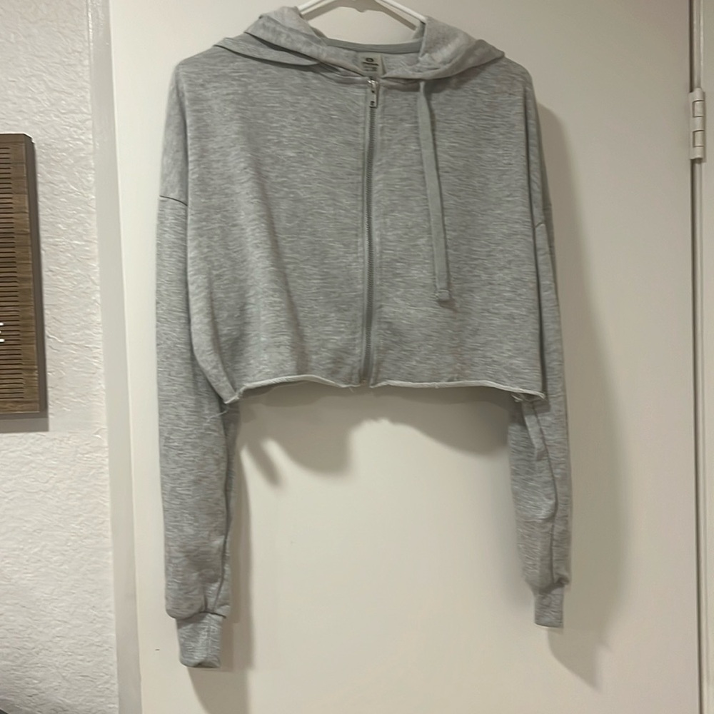 Cropped gray zip up